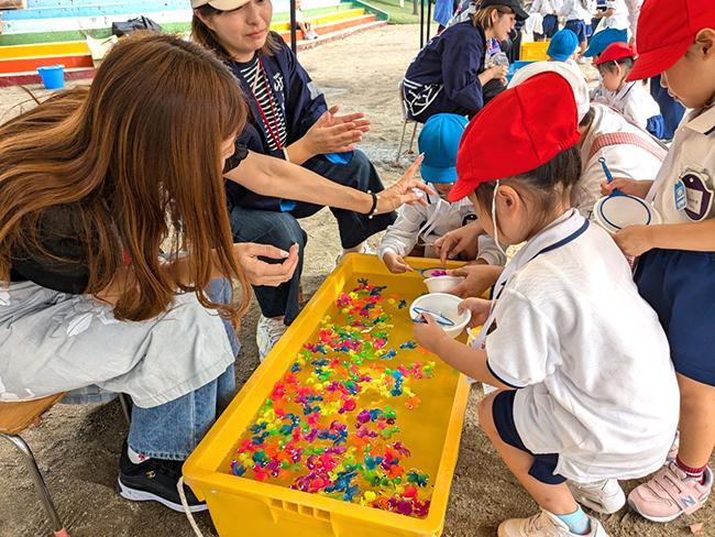 金魚すくい屋さん